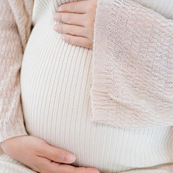 但从商♒📗业闭环🍮🆚看，这种“🎙极致性价比”也引🧐🤬发了业内对“赚吆👩‍🦲